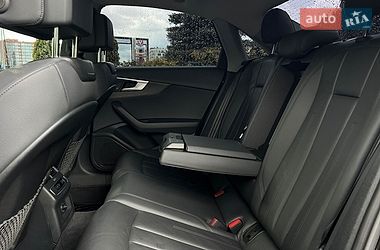 Седан Audi A4 2019 в Львове