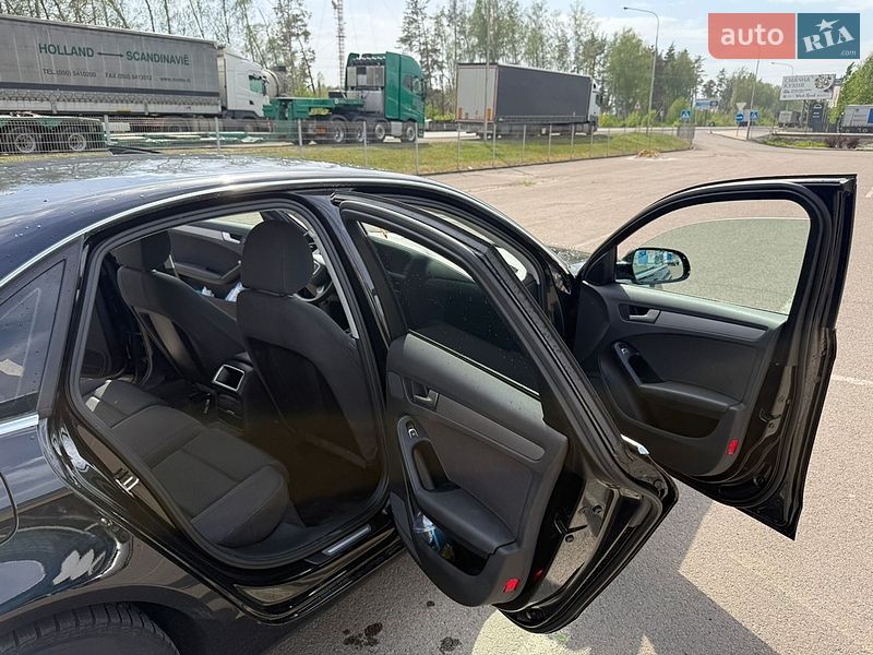 Седан Audi A4 2013 в Ковеле