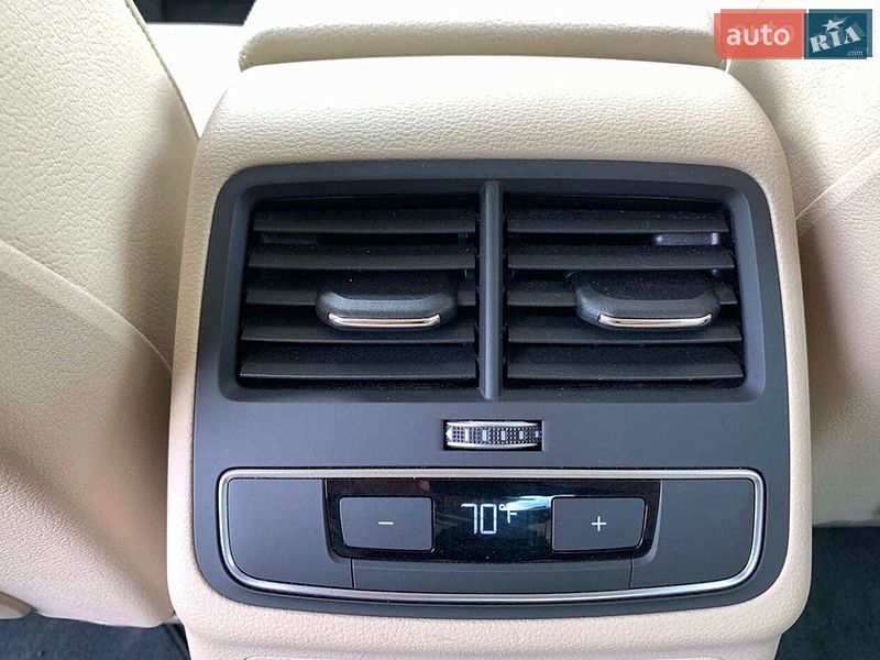 Седан Audi A4 2019 в Житомире