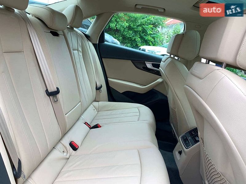 Седан Audi A4 2019 в Житомире