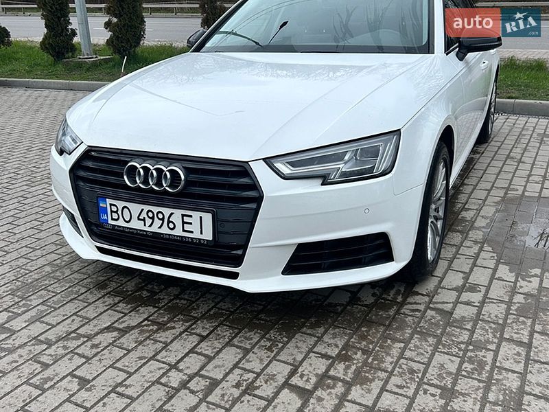 Седан Audi A4 2017 в Львове