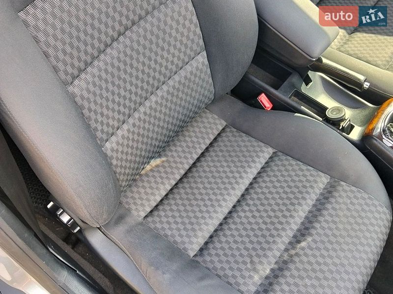 Універсал Audi A4 1999 в Яворові