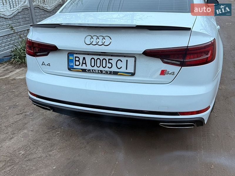 Седан Audi A4 2019 в Житомире