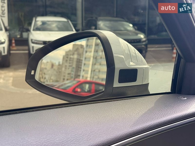 Седан Audi A4 2017 в Киеве