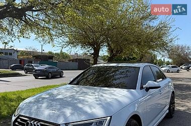 Седан Audi A4 2019 в Одесі
