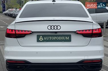 Седан Audi A4 2022 в Києві