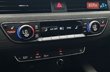 Седан Audi A4 2022 в Києві