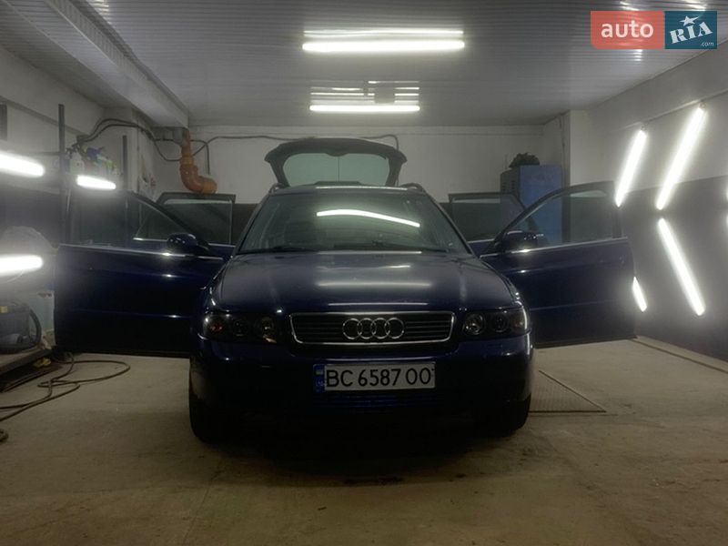 Універсал Audi A4 1998 в Львові