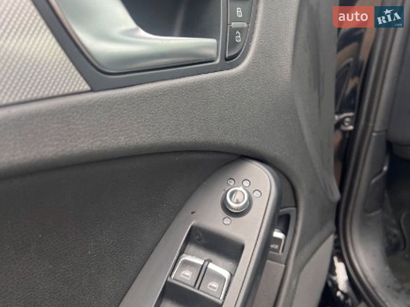 Седан Audi A4 2016 в Львове