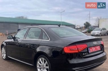 Седан Audi A4 2016 в Львове