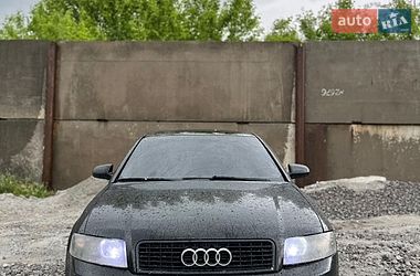 Седан Audi A4 2000 в Днепре