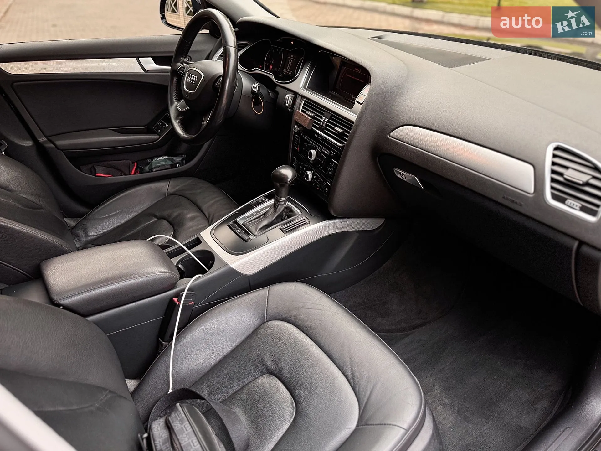 2013 Audi A4 - мініатюра 19