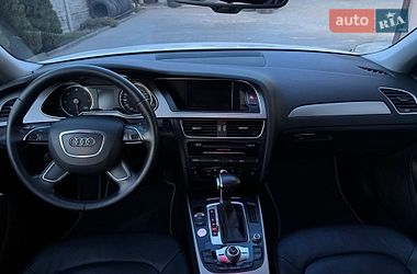 Седан Audi A4 2014 в Львове