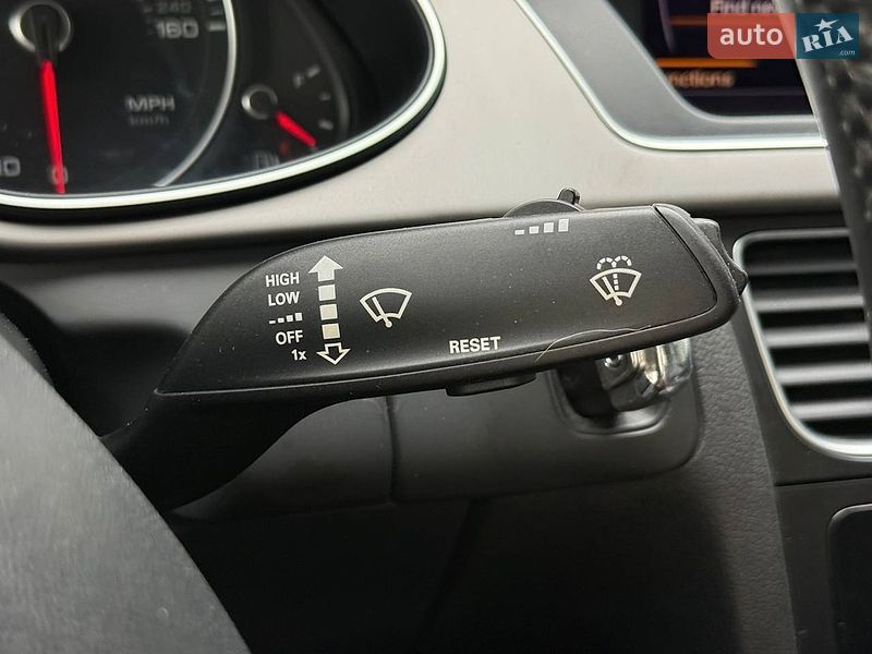 Седан Audi A4 2014 в Рівному