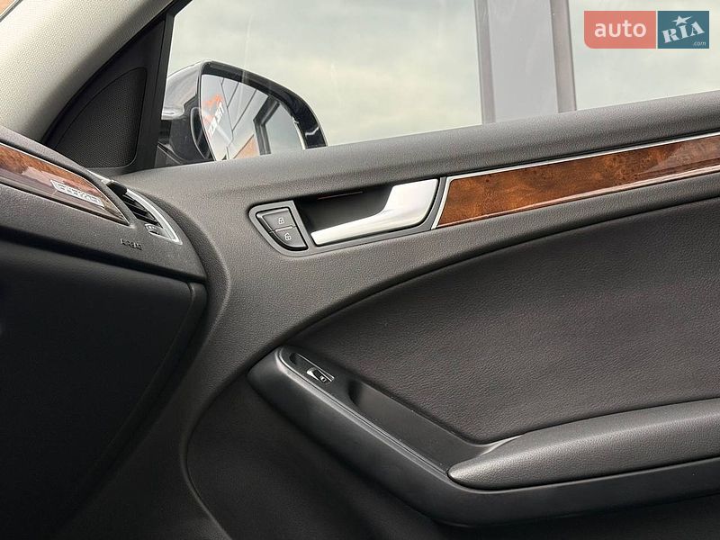 Седан Audi A4 2014 в Рівному