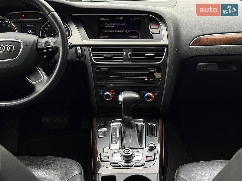 Седан Audi A4 2014 в Рівному