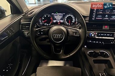 Седан Audi A4 2021 в Львове