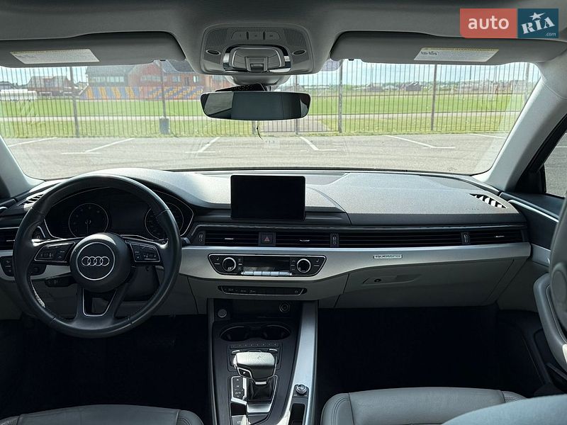 Седан Audi A4 2017 в Луцке