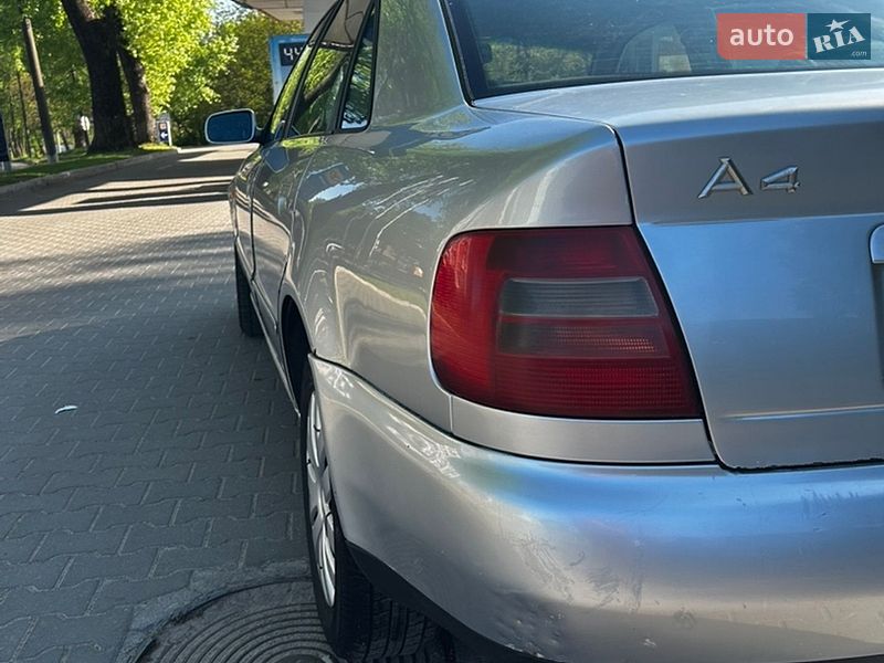 Седан Audi A4 1997 в Хмельницькому