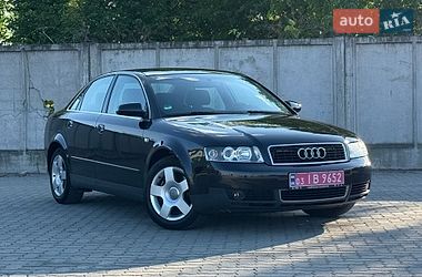 Седан Audi A4 2003 в Сарнах