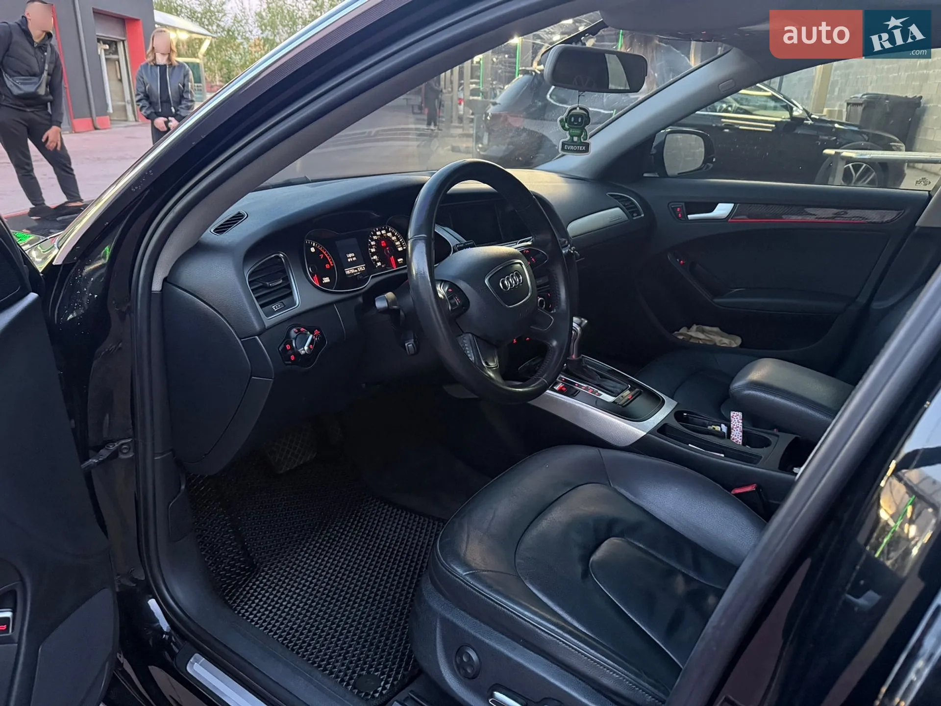 2013 Audi A4 - мініатюра 31