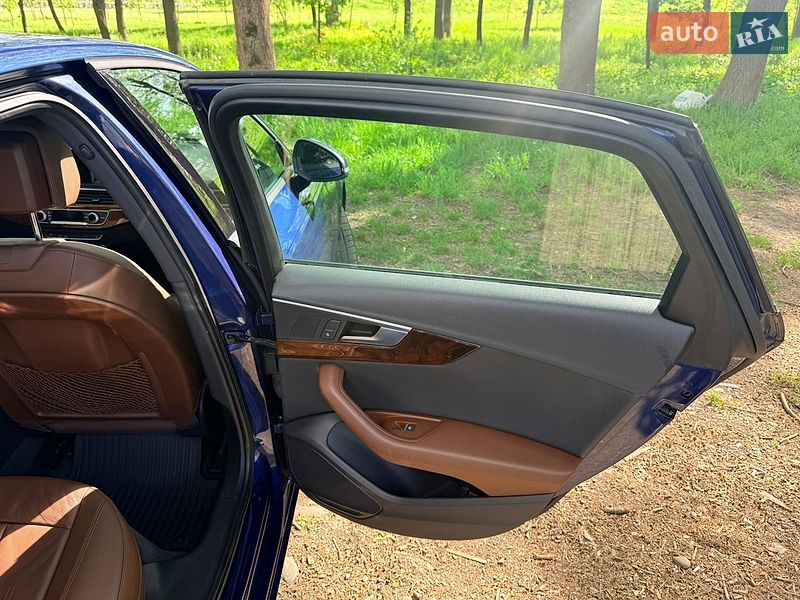 Седан Audi A4 2016 в Коломые
