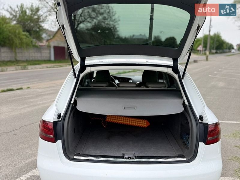 Універсал Audi A4 2009 в Макарові