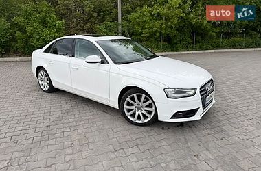 Седан Audi A4 2015 в Хмельницком