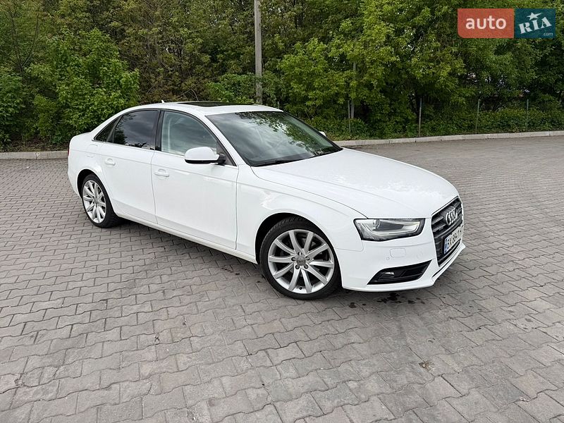 Седан Audi A4 2015 в Хмельницком