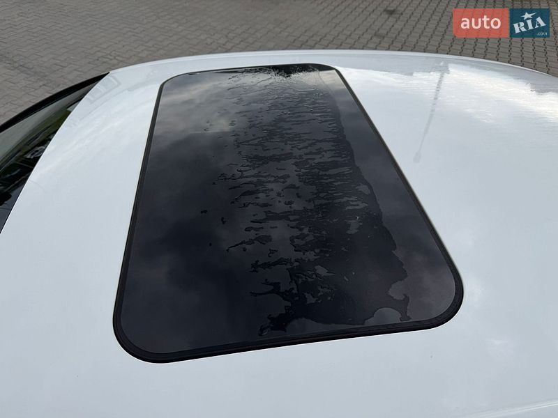 Седан Audi A4 2015 в Хмельницком