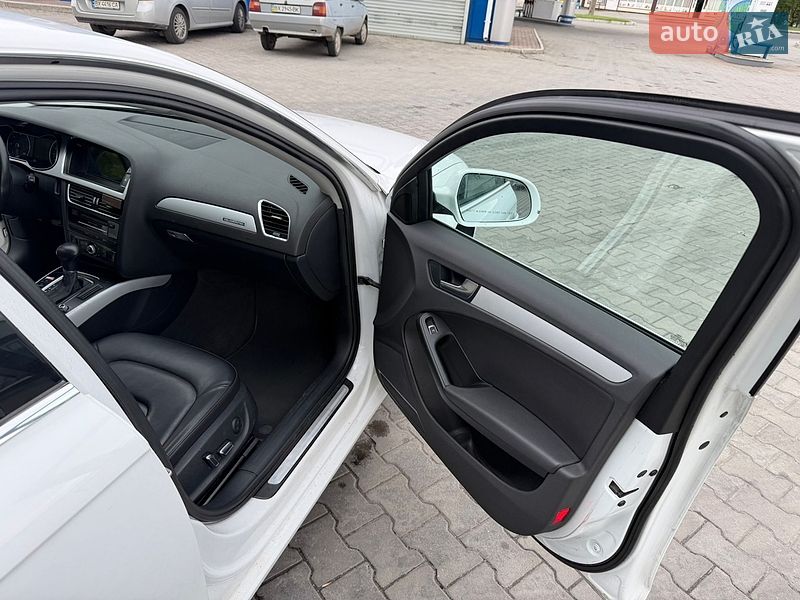 Седан Audi A4 2015 в Хмельницком
