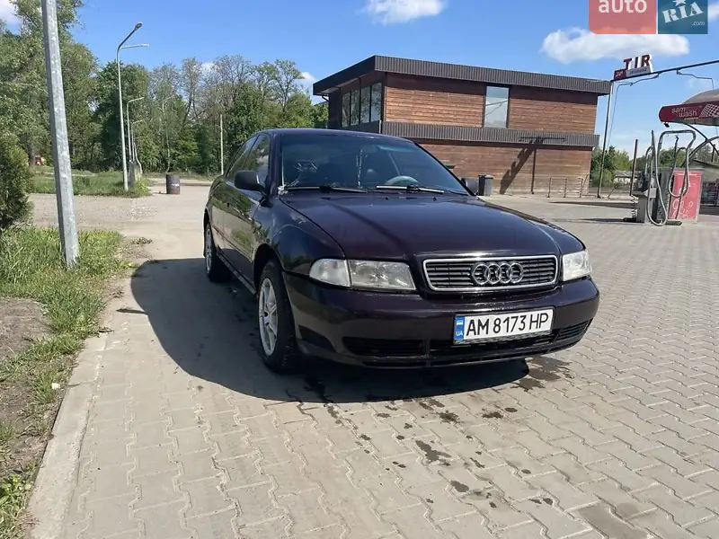 Audi A4 1996 VIN WAUZZZ8DZTA063067 фото оголошення 3 з 34