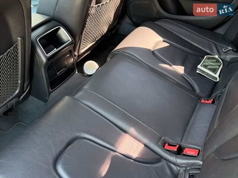 Седан Audi A4 2012 в Киеве
