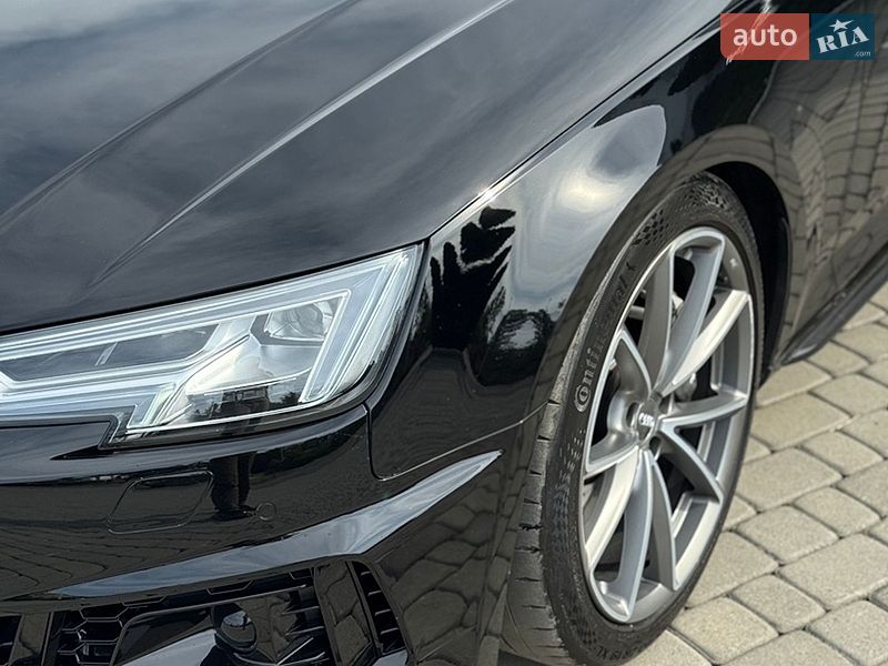 Седан Audi A4 2016 в Иршаве