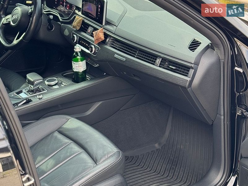 Седан Audi A4 2016 в Иршаве