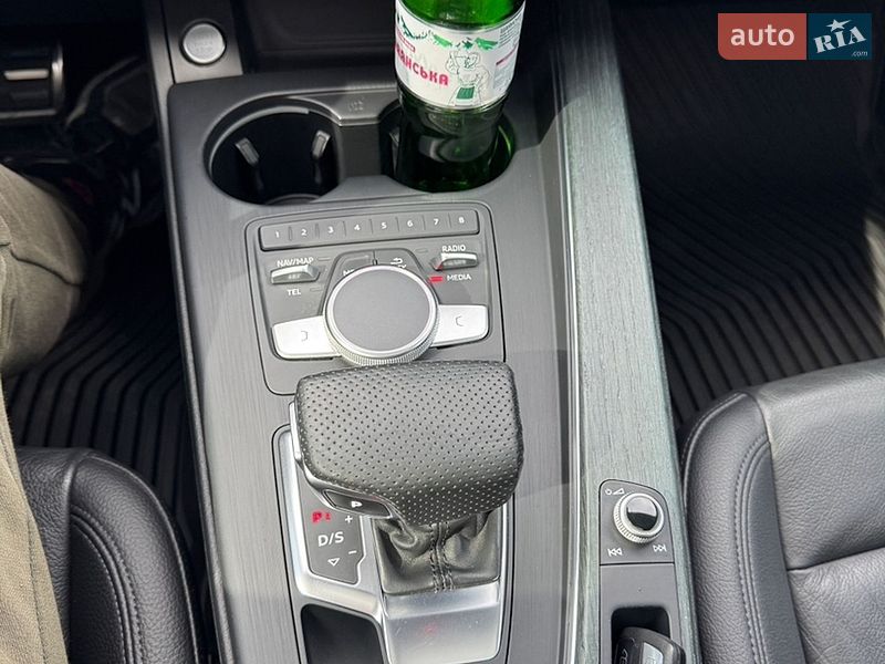 Седан Audi A4 2016 в Иршаве