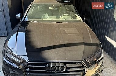 Седан Audi A4 2016 в Киеве