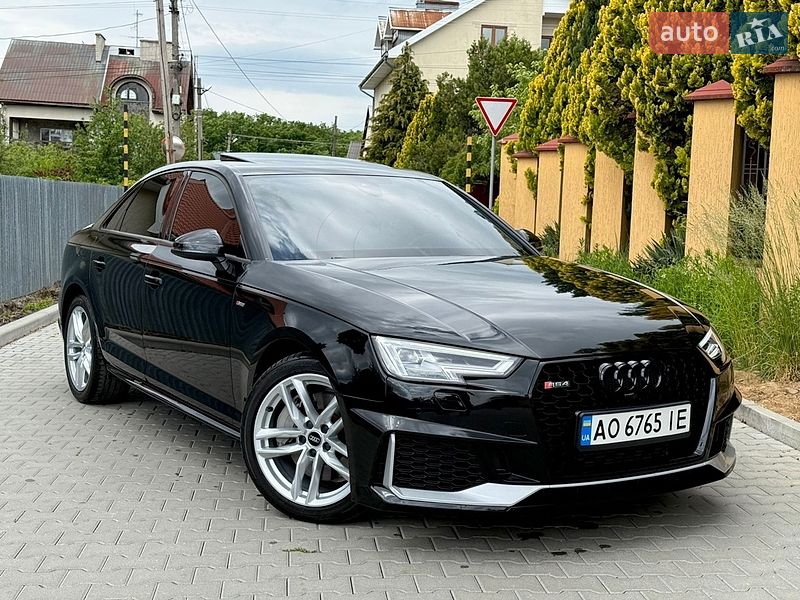 Седан Audi A4 2016 в Ужгороде