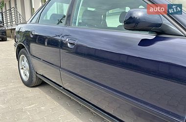 Седан Audi A4 1997 в Львове