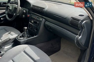 Седан Audi A4 1997 в Львове