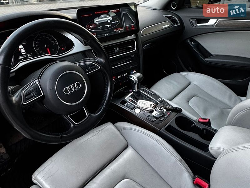 Седан Audi A4 2015 в Запоріжжі
