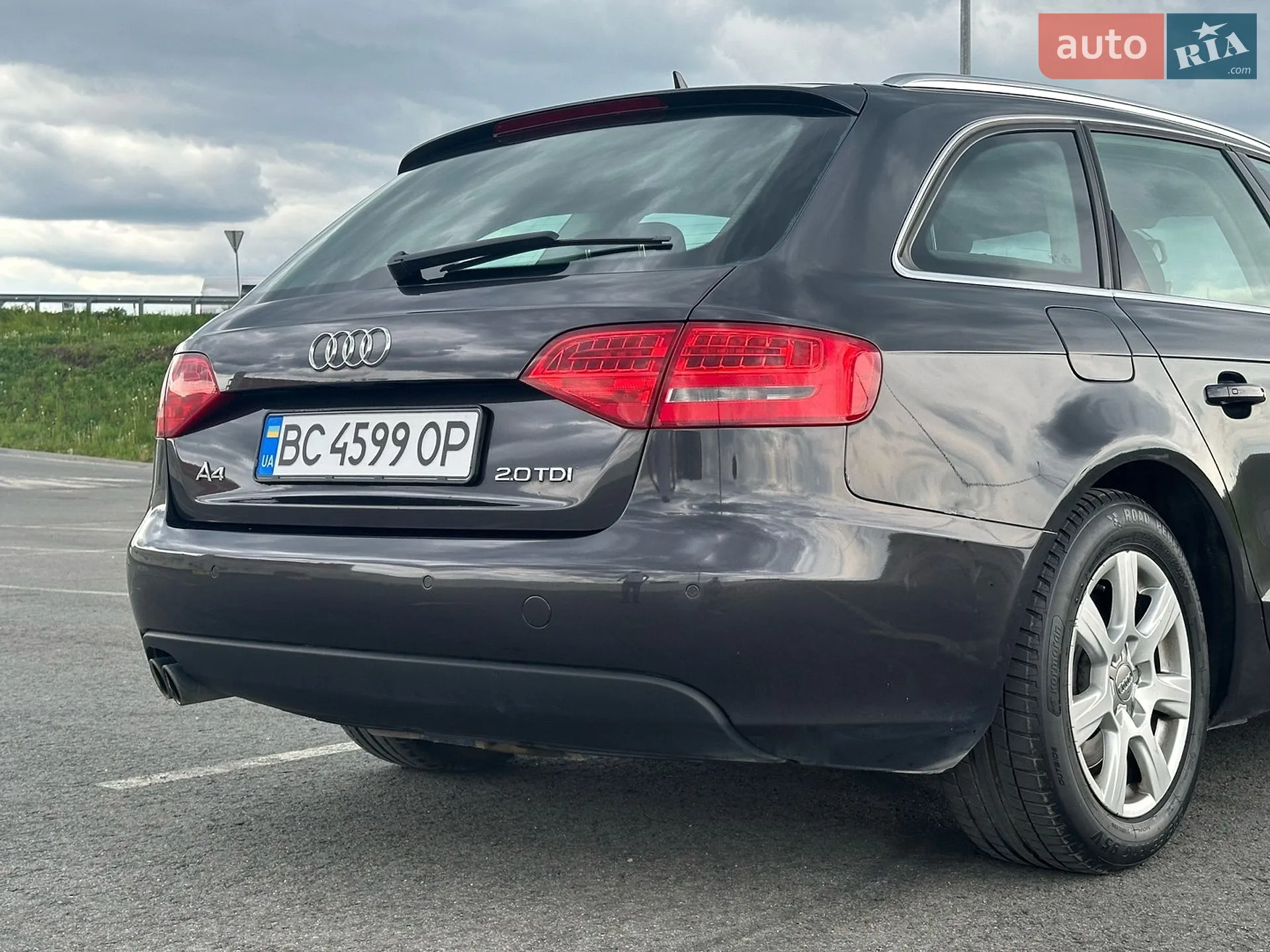 2010 Audi A4 - мініатюра 4