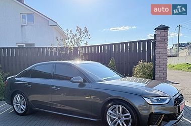 Седан Audi A4 2022 в Києві