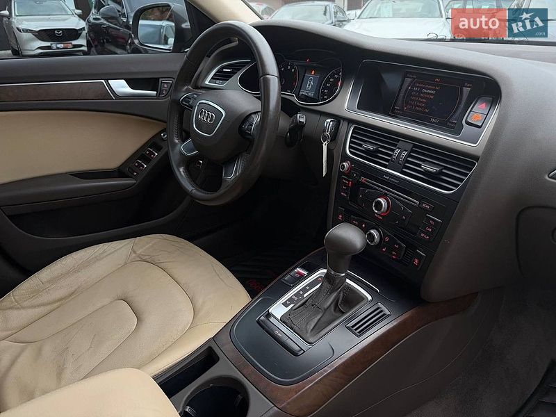 Седан Audi A4 2014 в Харькове