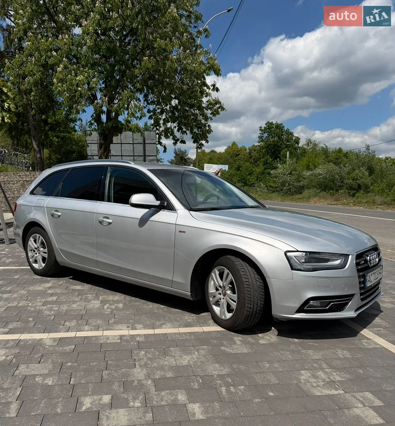 2012 Audi A4 - мініатюра 11