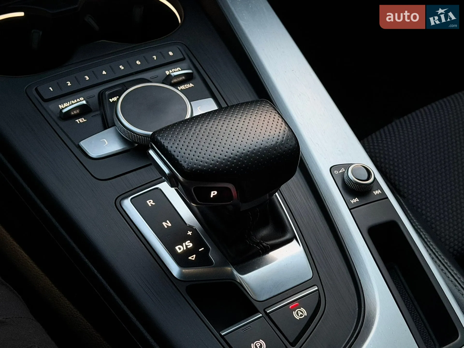 2016 Audi A4 - мініатюра 19
