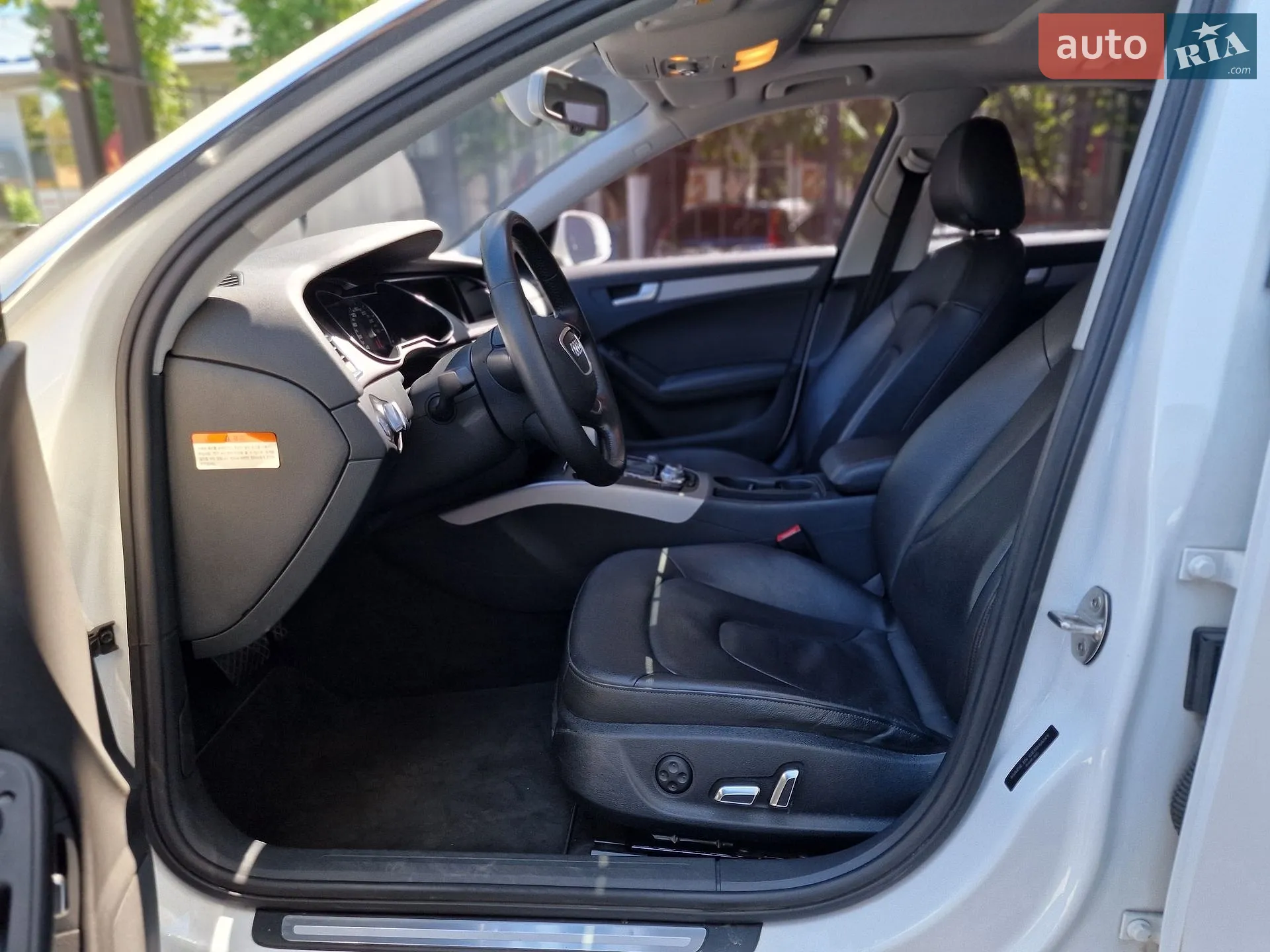2013 Audi A4 - мініатюра 39