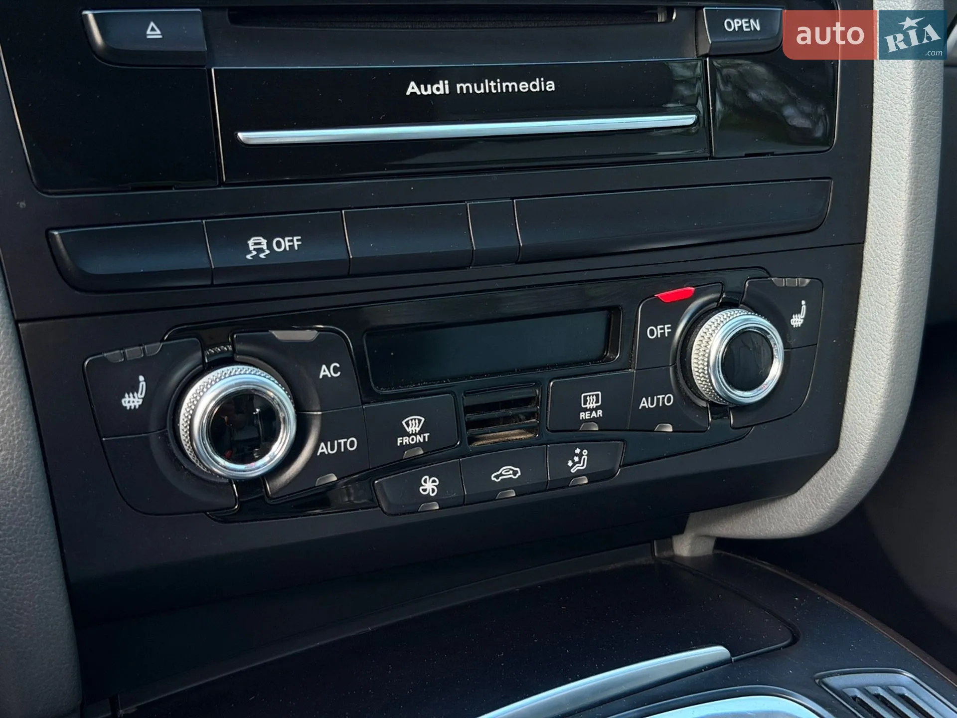 2013 Audi A4 - мініатюра 48