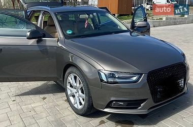 Універсал Audi A4 2013 в Чернівцях