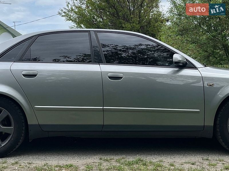 Седан Audi A4 2003 в Киеве